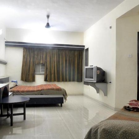 Sharan Hotel Shirdi Buitenkant foto