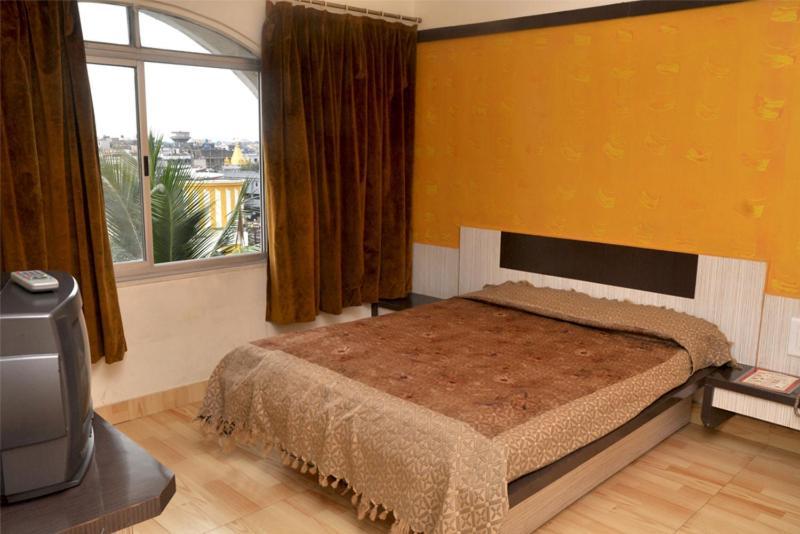 Sharan Hotel Shirdi Buitenkant foto